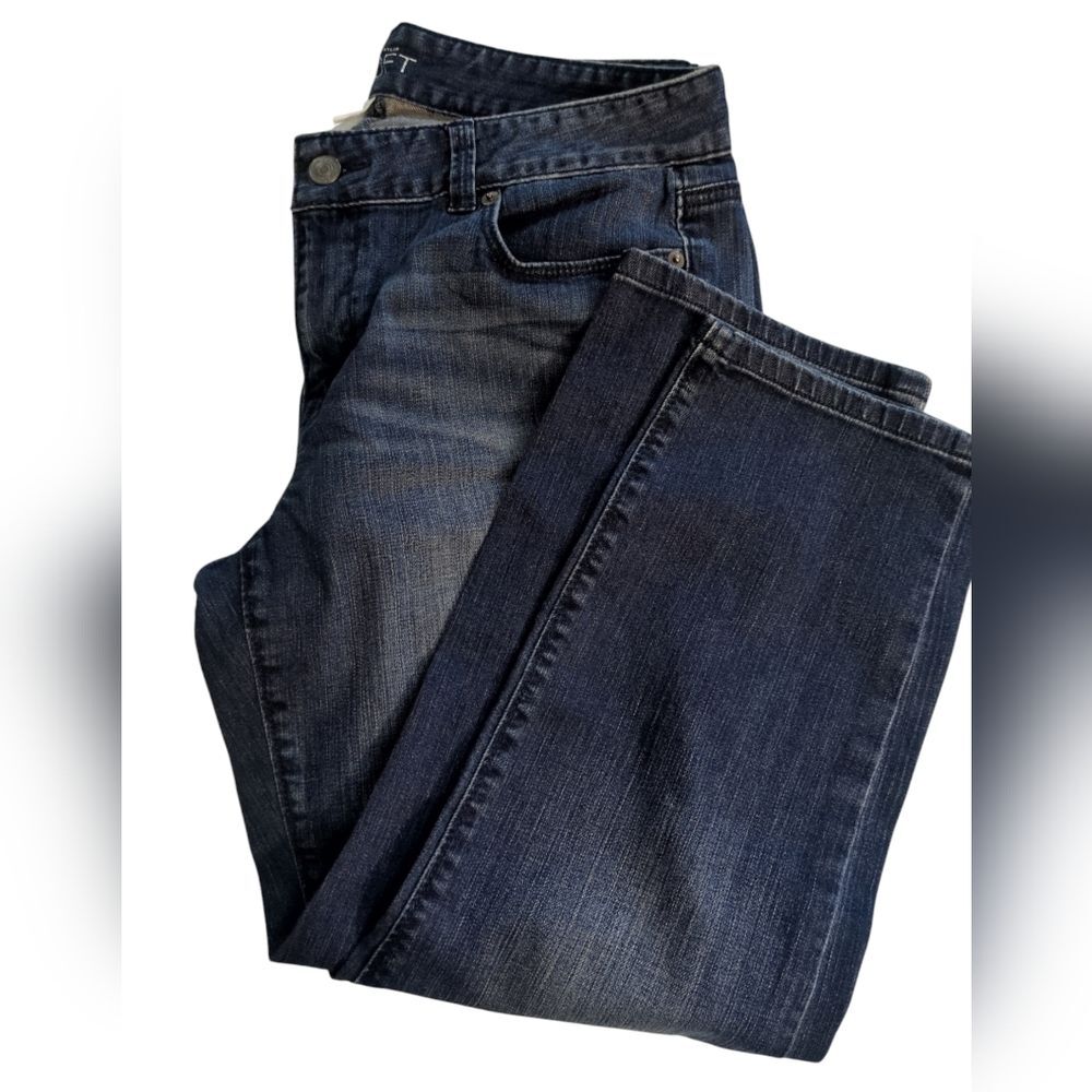 Ann Taylor Loft Modern Crop Dark Wash - Size 8